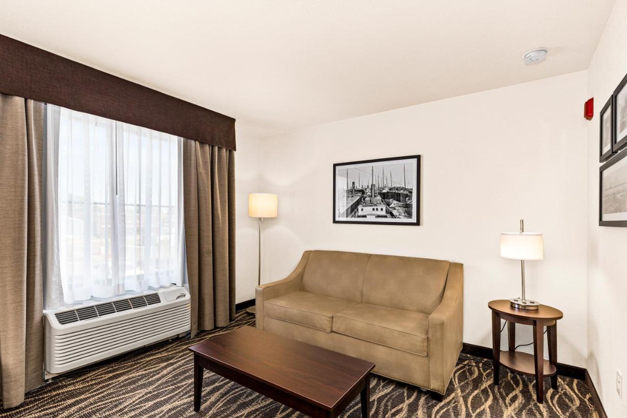 Cobblestone Hotel & Suites スペリオル エクステリア 写真