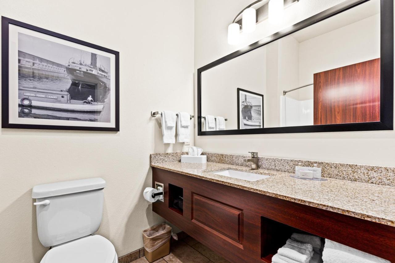 Cobblestone Hotel & Suites スペリオル エクステリア 写真